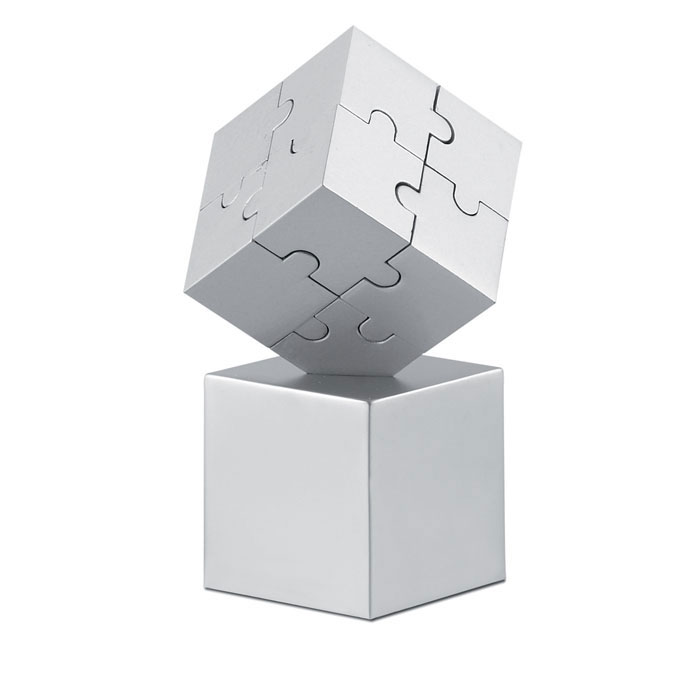 Magnetisches 3D-Puzzle aus Metall als Schreibtisch-Werbeartikel mit Logo