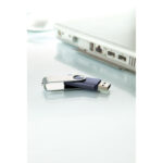 Techmate. USB flash 16GB im praktischen Einsatz
