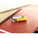 Techmate. USB flash 16GB im praktischen Einsatz