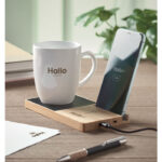 Ladestation mit Tassenwärmer mit markiertem Druckbereich für Ihr Logo