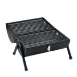 Tragbarer BBQ Grill, geöffnet dargestellt