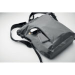 Rolltop-Tasche RPET – von schräg vorne