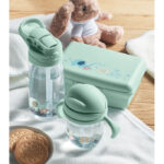 Baby-Trinklernbecher Tritan im praktischen Einsatz