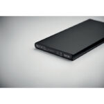 8000 mAh Powerbank Schwarz, Detailaufnahme des Materials