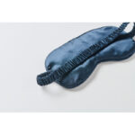 Schlafmaske Polyester Blau, Detailaufnahme des Materials
