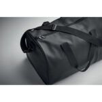 Sport- oder Reisetasche PU, Detailaufnahme des Materials