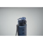 Sport-Trinkflasche RPET 1L Blau, Detailaufnahme des Materials