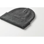 Beanie mit Bündchen Grau, Detailaufnahme des Materials