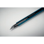 Einziehbares Cuttermesser Blau, Detailaufnahme des Materials
