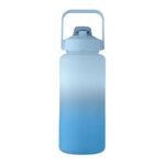 RPET-Trinkflasche 2000ml Blau, Detailaufnahme des Materials