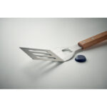 Grill-Spachtel mit Buchenholz, Detailaufnahme des Materials