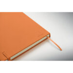 DIN A5 Notizbuch recy. PU Orange, Detailaufnahme des Materials