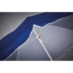 Tragbarer Sonnenschirm Blau, Detailaufnahme des Materials