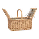 Picknickkorb aus Korbweide, geöffnet dargestellt