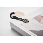 Lesezeichen Kiefersamen, Detailaufnahme des Materials