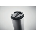 Doppelwandiger Becher 510 ml Silber, Detailaufnahme des Materials