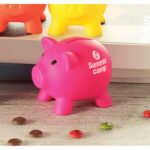 Sparschwein Rosa mit markiertem Druckbereich für Ihr Logo