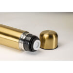 Isolierkanne Gold, Detailaufnahme des Materials