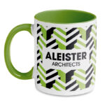 Kaffeebecher Gruen mit markiertem Druckbereich für Ihr Logo