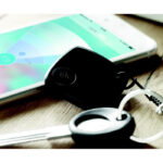 Wireless Keyfinder Schwarz im praktischen Einsatz