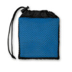 Sporthandtuch in Tasche Blau als Werbeartikel mit Logodruck
