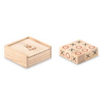 Tic-Tac-Toe Spiel mit markiertem Druckbereich für Ihr Logo
