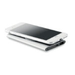 Ladestation mit Powerbank Silber, Detailaufnahme des Materials