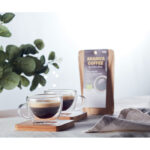 Set mit 2 Espressogläsern im praktischen Einsatz