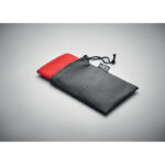 RPET Sporthandtuch mit Beutel Rot, Detailaufnahme des Materials